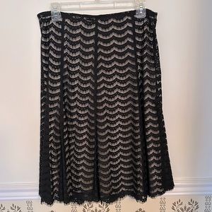 Apt. 9 Lace Overlay Black Nude Flared Skirt Scalloped Hem 10 Midi Fully Lined